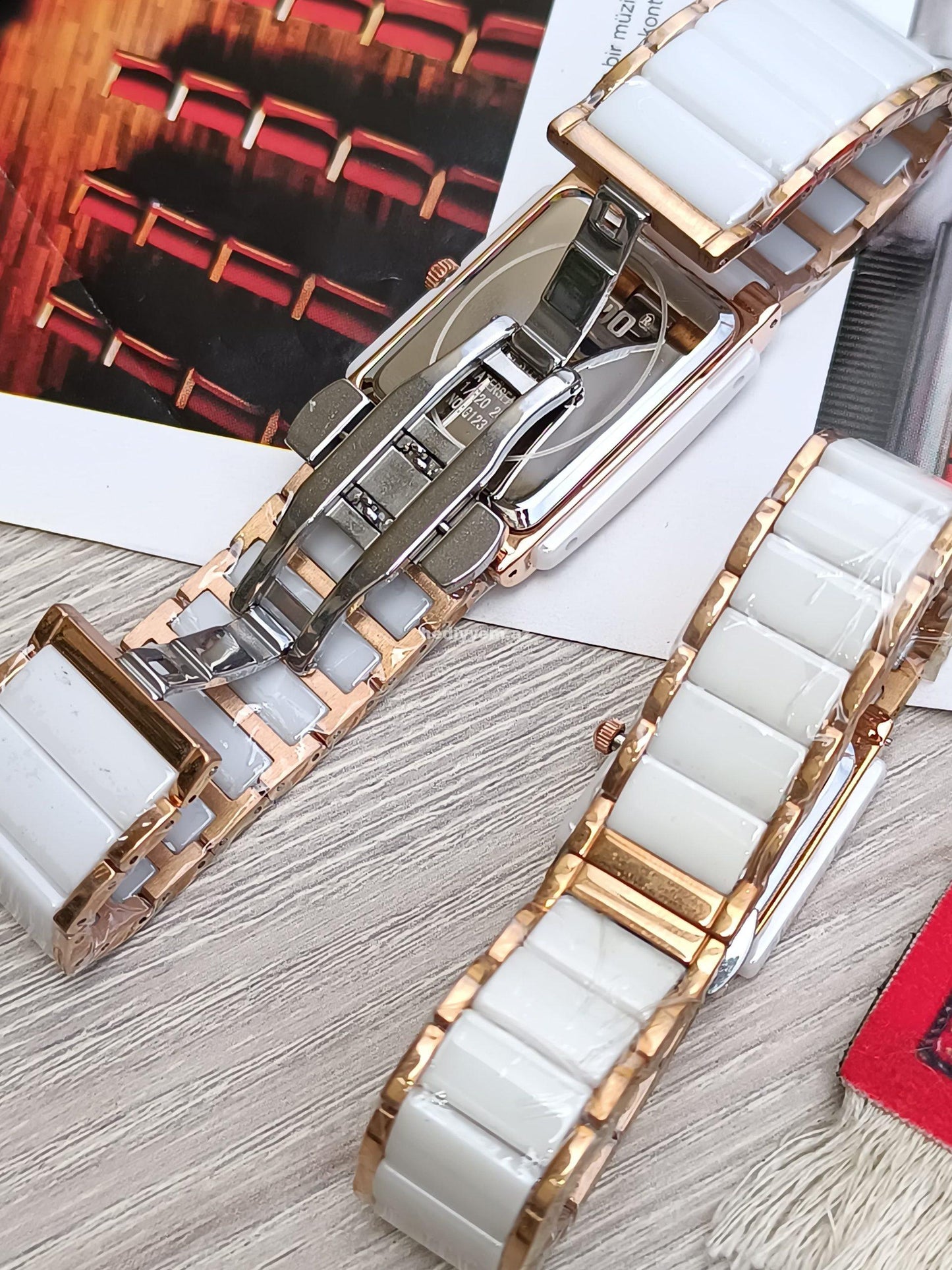 Rado Cütlük saatı